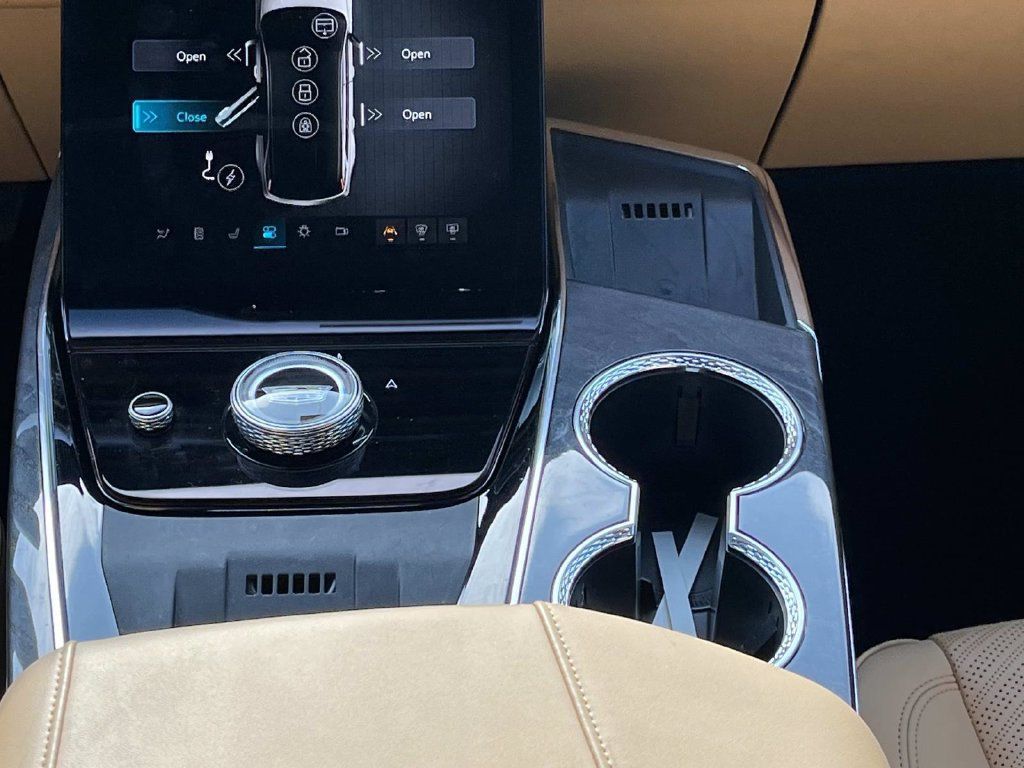 Certified 2026 Cadillac Escalade IQ Sport 2 AWD/4WD image 17