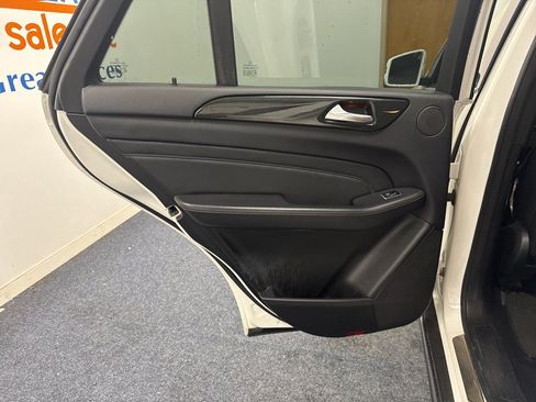 Used 2015 Mercedes-Benz ML 350 4MATIC image 10