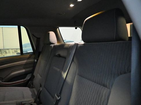 Used 2018 GMC Yukon SLE image 39