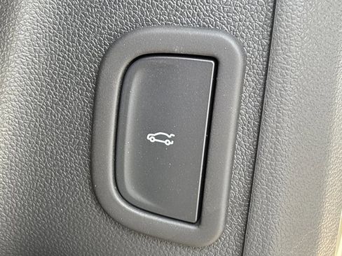 New 2026 Chevrolet Traverse Z71 w/ Enhanced Driving Package AWD/4WD image 26