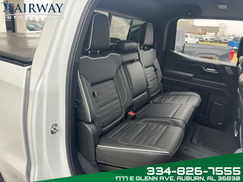 Used 2023 GMC Sierra 1500 AT4X image 13