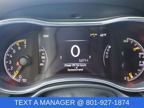 Used 2018 Jeep Grand Cherokee Trailhawk w/ Trailhawk Luxury Group image 23