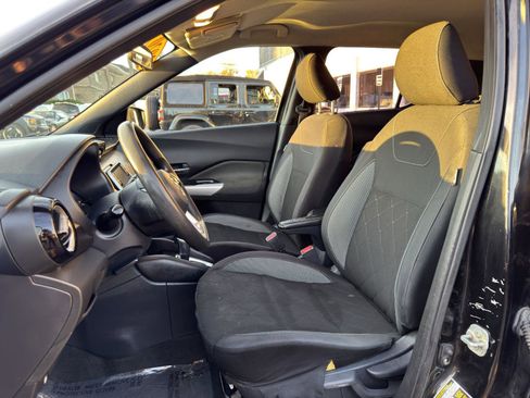 Used 2020 Nissan Kicks SV image 22
