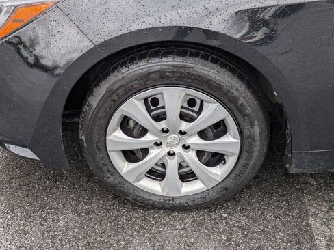 Used 2023 Toyota Corolla LE image 11