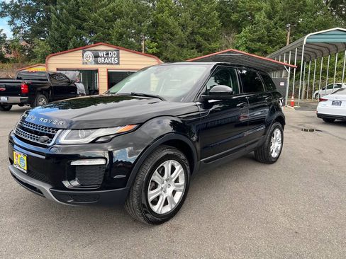 Used 2017 Land Rover Range Rover Evoque SE Premium AWD/4WD image 21