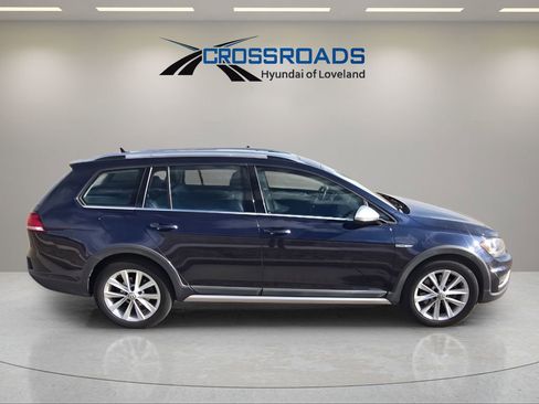 Used 2018 Volkswagen Golf Alltrack SE image 6