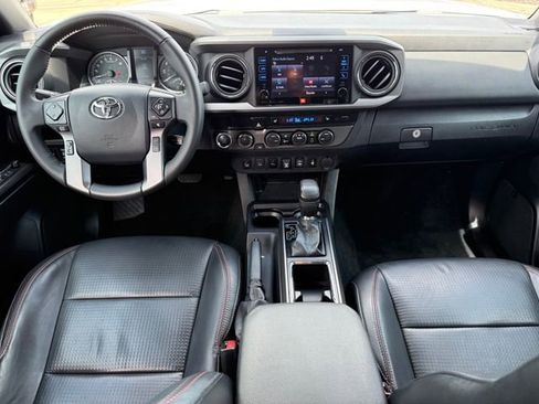 Used 2019 Toyota Tacoma TRD Pro AWD/4WD image 24