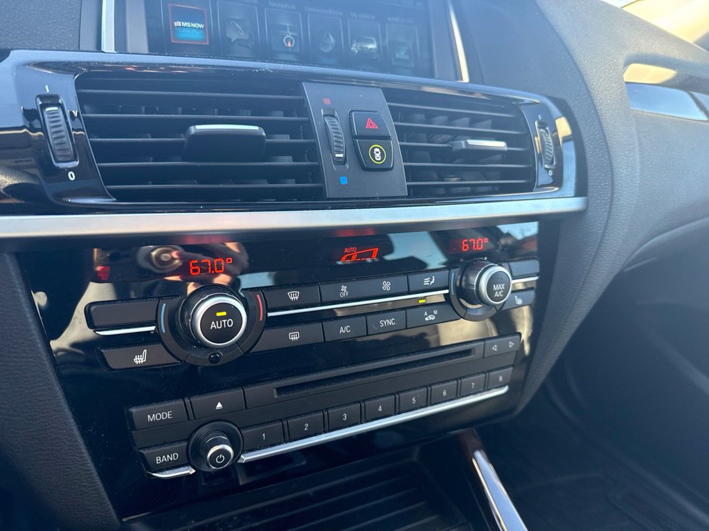 Used 2017 BMW X3 xDrive28i AWD/4WD image 17