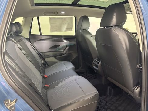 New 2026 Volkswagen Tiguan SE image 5