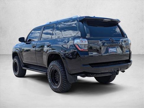 Used 2016 Toyota 4Runner SR5 AWD/4WD image 8