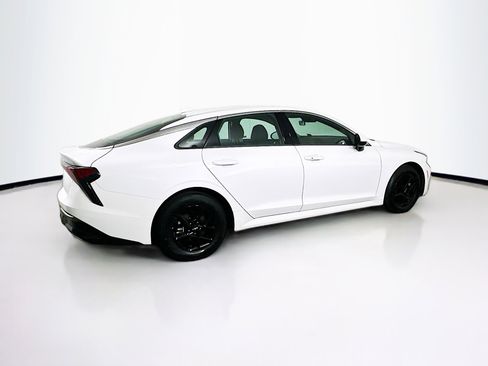 Used 2025 Kia K5 LXS image 10