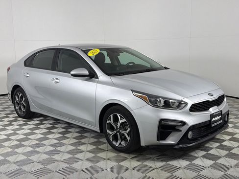 Used 2021 Kia Forte LXS image 3
