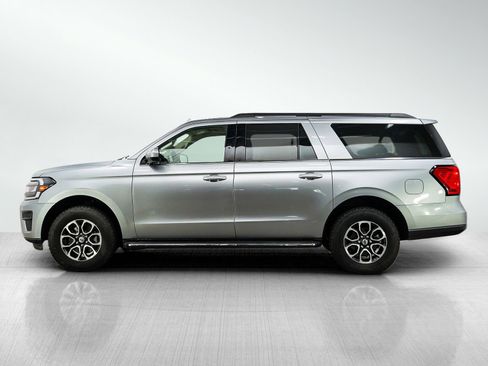 Used 2023 Ford Expedition Max XLT AWD/4WD image 2
