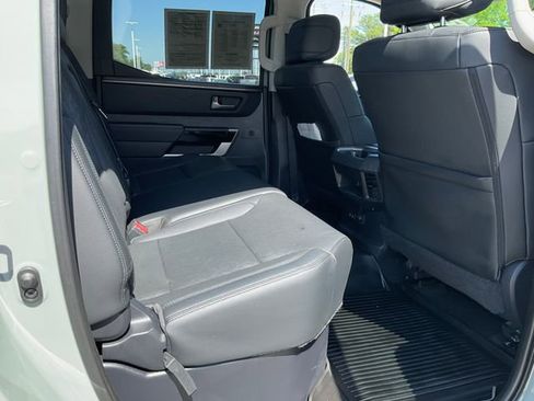 Used 2024 Toyota Tundra Limited AWD/4WD image 19