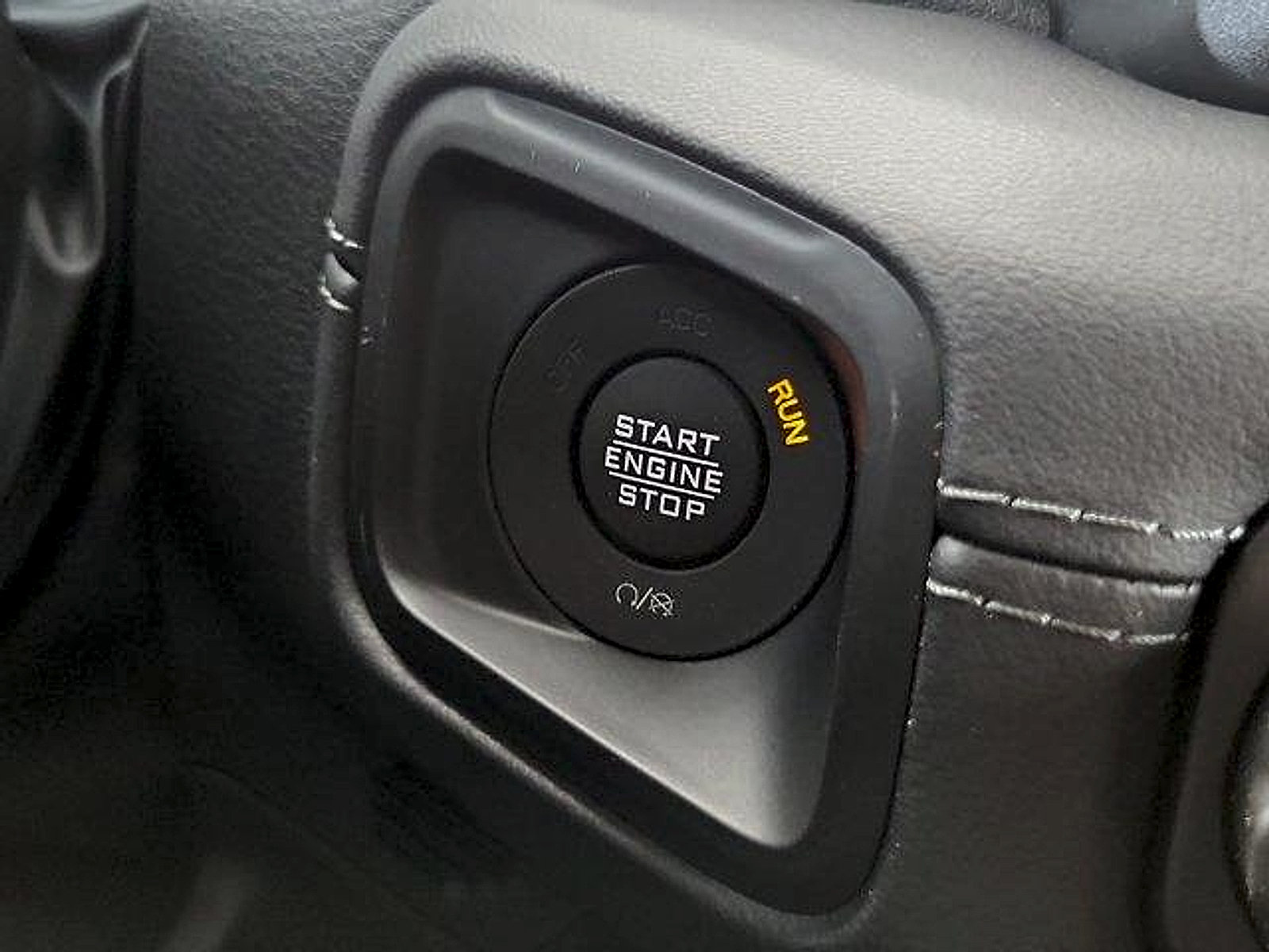 New 2026 Jeep Wrangler Unlimited Sahara AWD/4WD image 8