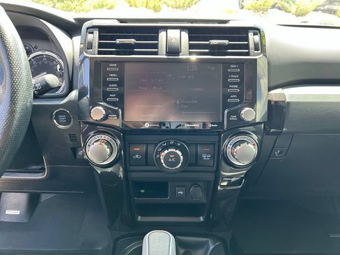 Used 2023 Toyota 4Runner TRD Off-Road Premium w/ Moonroof Package AWD/4WD image 18