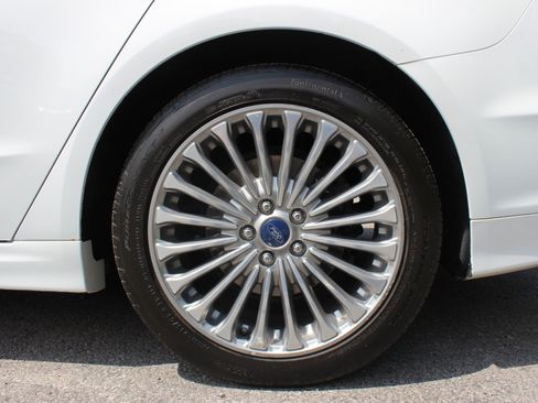 Used 2014 Ford Fusion Titanium FWD image 42