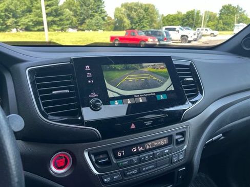 Used 2022 Honda Passport TrailSport image 18