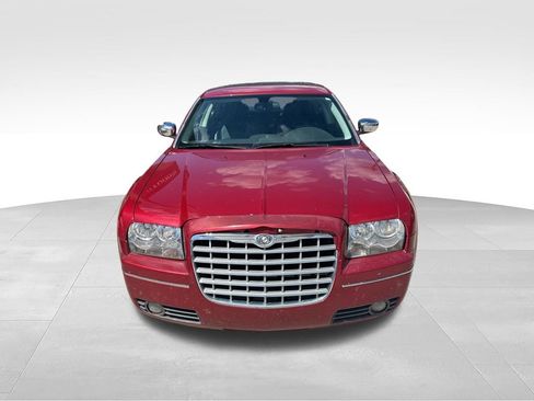 Used 2010 Chrysler 300 Touring RWD image 11