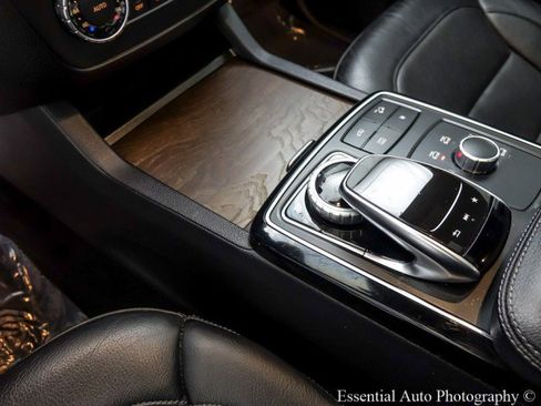 Used 2018 Mercedes-Benz GLE 43 AMG 4MATIC image 29