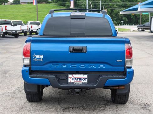 Used 2018 Toyota Tacoma Limited AWD/4WD image 30
