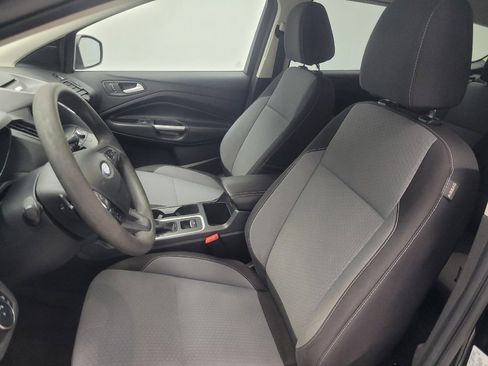 Used 2017 Ford Escape SE w/ Equipment Group 201A AWD/4WD image 17