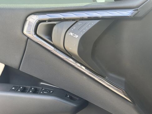 Used 2025 BMW X3 xDrive30i w/ Convenience Package image 14