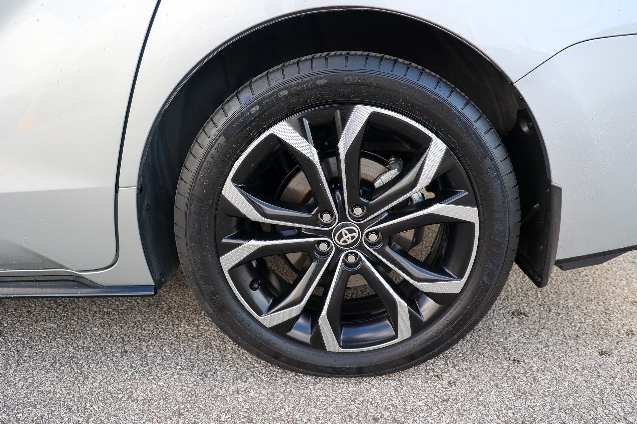 Certified 2025 Toyota Sienna Platinum FWD image 15