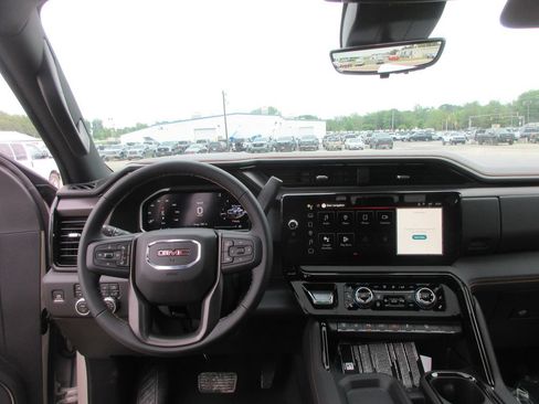 New 2026 GMC Sierra 2500 AT4 w/ AT4 Premium Plus Package AWD/4WD image 17