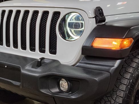 Used 2022 Jeep Wrangler Unlimited Sport AWD/4WD image 14