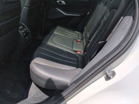 Used 2019 BMW X5 xDrive50i w/ Luxury Seating Package AWD/4WD image 20