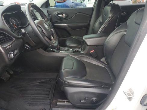 Used 2019 Jeep Cherokee Latitude Plus image 20