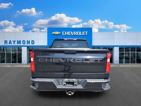 Used 2021 Chevrolet Silverado 1500 Custom w/ LPO, Dark Essentials Package AWD/4WD image 4