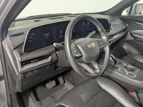 Used 2024 Cadillac XT4 Premium Luxury FWD image 13