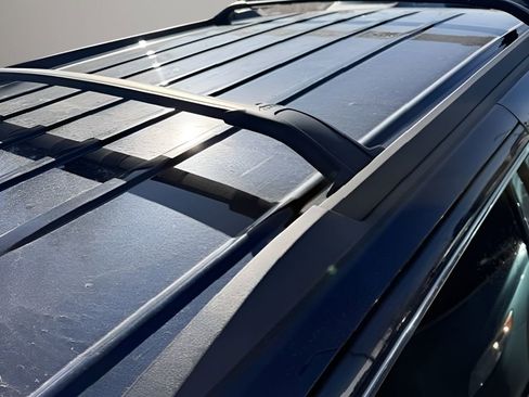 Used 2018 GMC Yukon SLE image 32