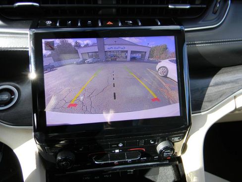 Used 2021 Jeep Grand Cherokee L Limited w/ Trailer Tow Group (B) image 20