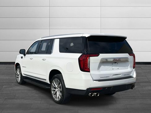 Used 2023 GMC Yukon XL Denali image 3