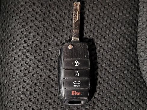 Used 2020 Kia Optima LX FWD image 32