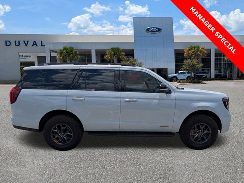 New 2025 Ford Expedition Tremor image 2