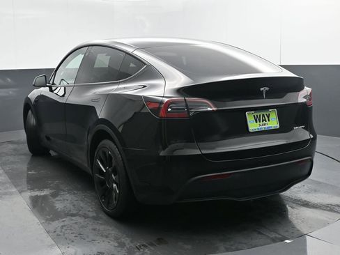 Used 2023 Tesla Model Y Long Range image 4