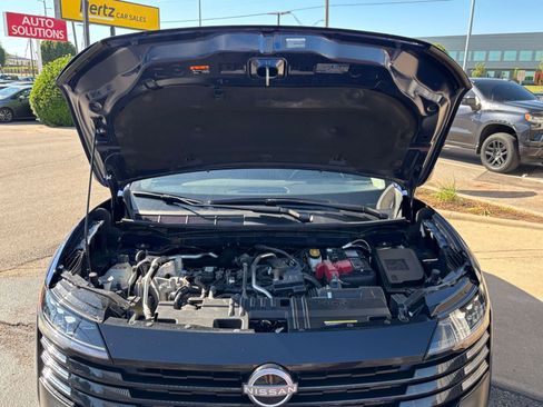 Used 2025 Nissan Kicks SV FWD image 30