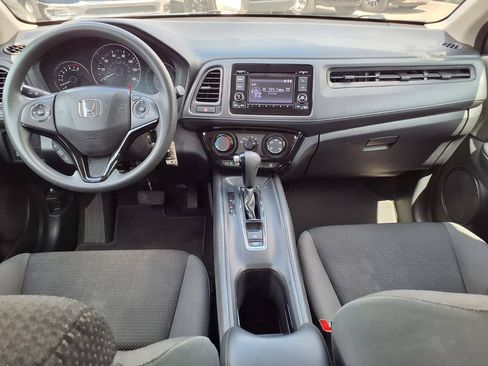 Used 2021 Honda HR-V LX image 16
