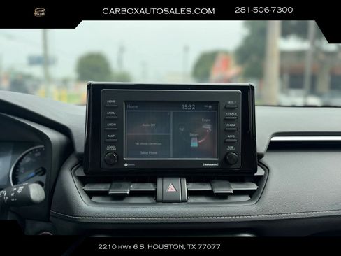 Used 2020 Toyota RAV4 XLE AWD/4WD image 14