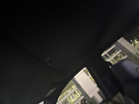 Used 2019 Chevrolet Silverado 1500 High Country w/ Technology Package image 7