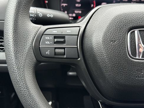 Used 2025 Honda Accord LX image 8