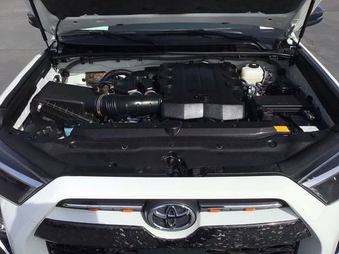 Used 2022 Toyota 4Runner SR5 Premium image 20