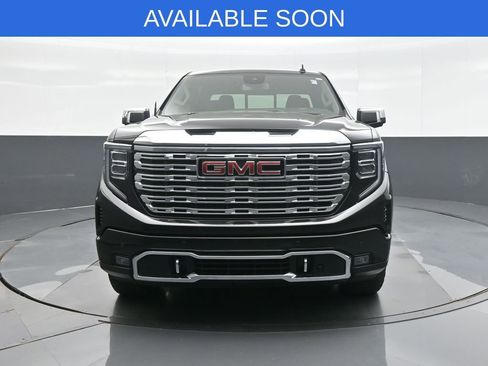 Used 2022 GMC Sierra 1500 Denali AWD/4WD image 2