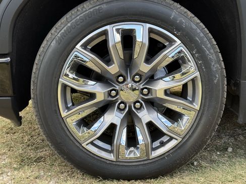 New 2026 GMC Sierra 1500 Denali w/ Denali Reserve Package image 9