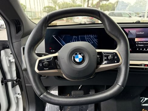 Used 2026 BMW iX xDrive45 w/ Premium Package image 24