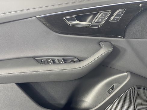 New 2025 Audi Q8 Prestige image 23